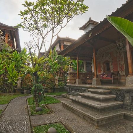 Aura Bisma Hotel Ubud Exterior foto